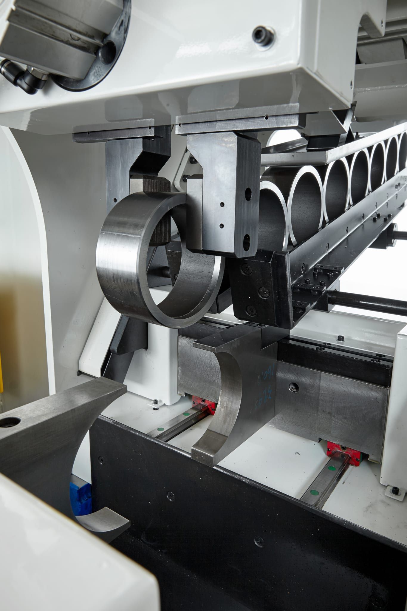 DEF-FANC/127SS rack sliding magazine